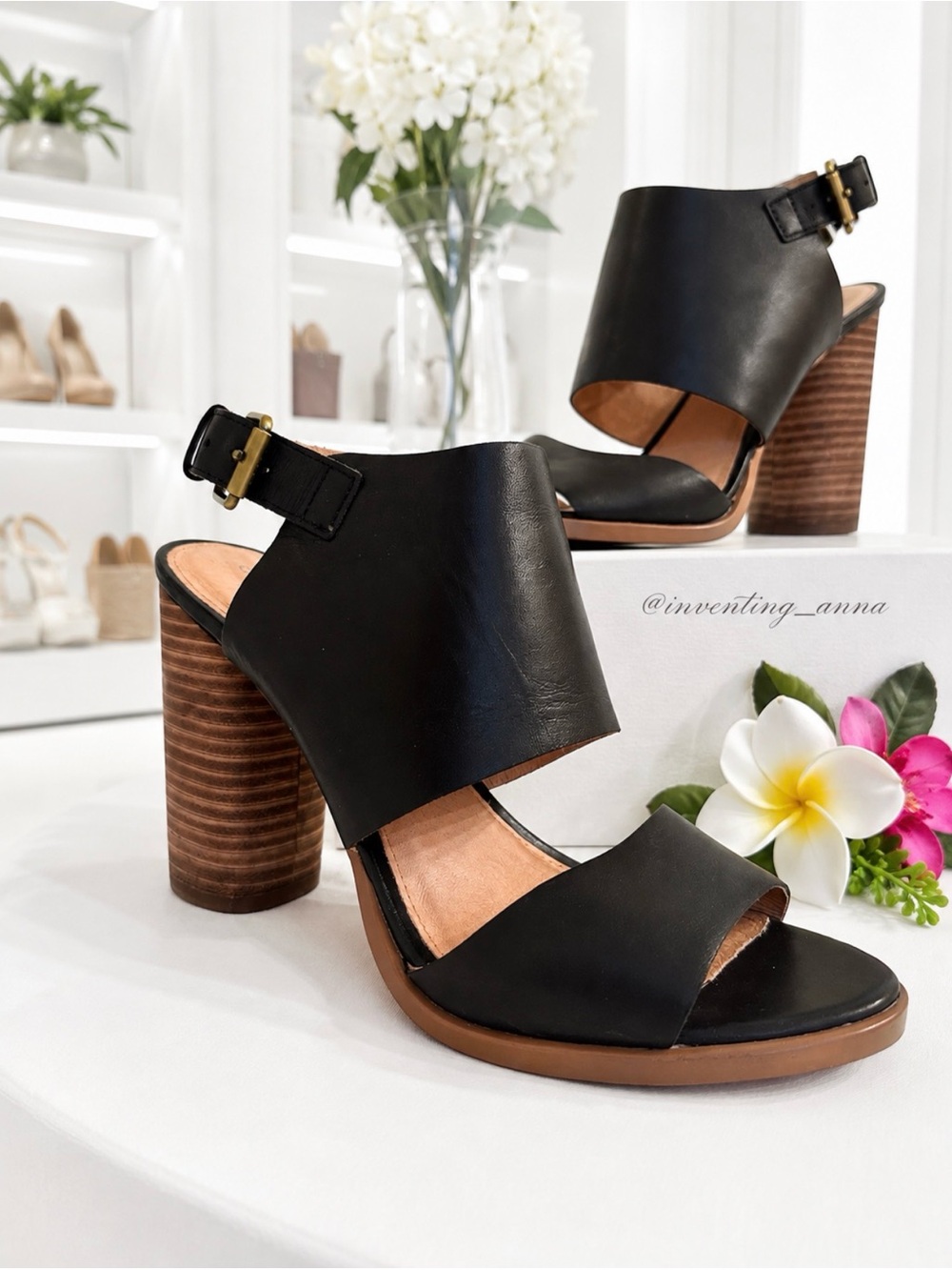 CASLON Women’s Black leather wood grain heel peep toe shoes size 7